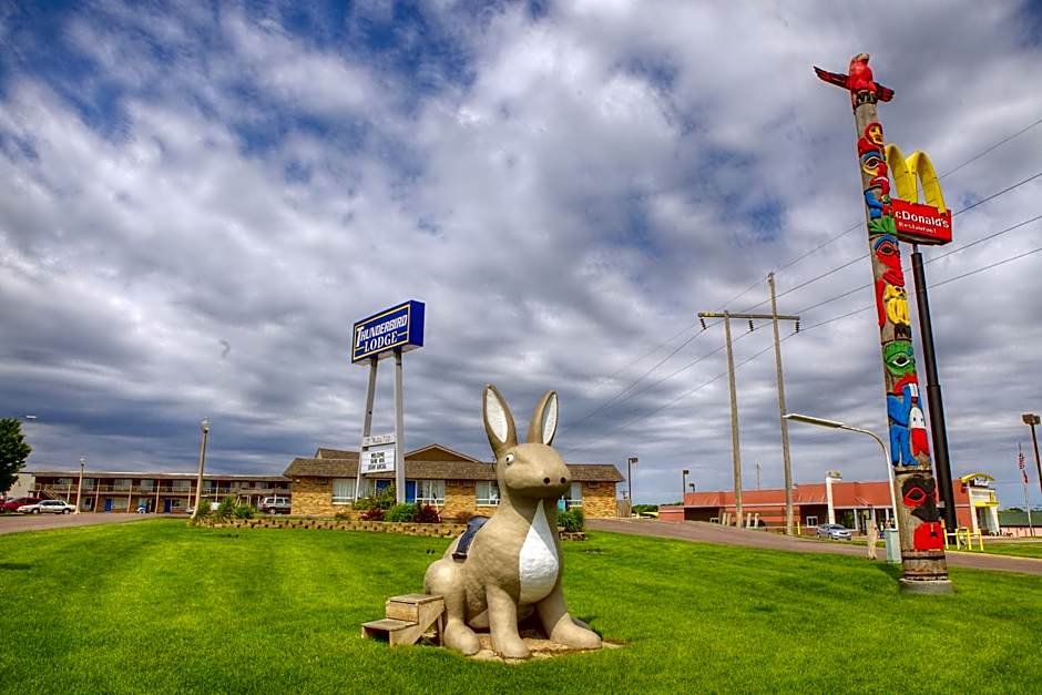 Thunderbird Lodge