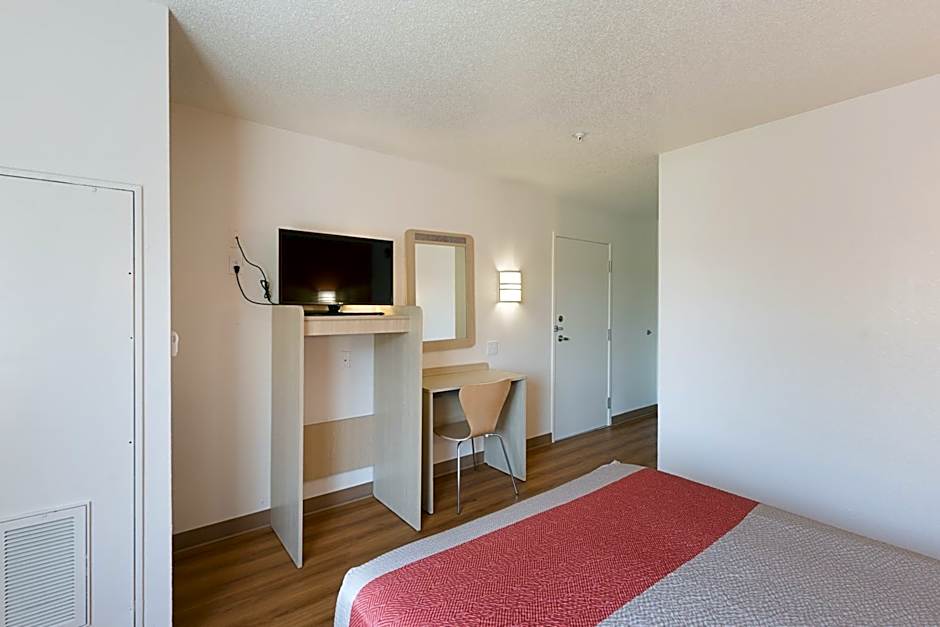 Motel 6-Columbia, SC - Fort Jackson Area