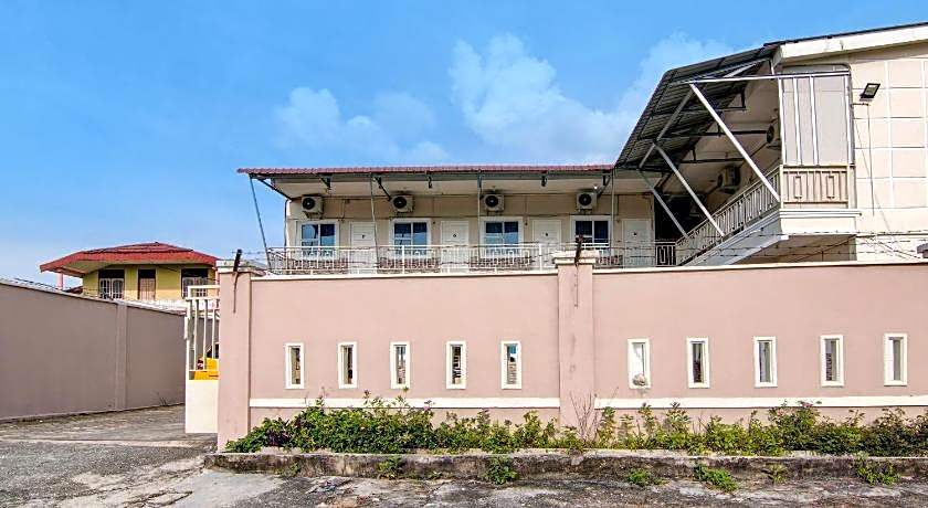 Hotel O Putri Homestay Syariah Near SPBU 14.282.694 (Air Hitam)