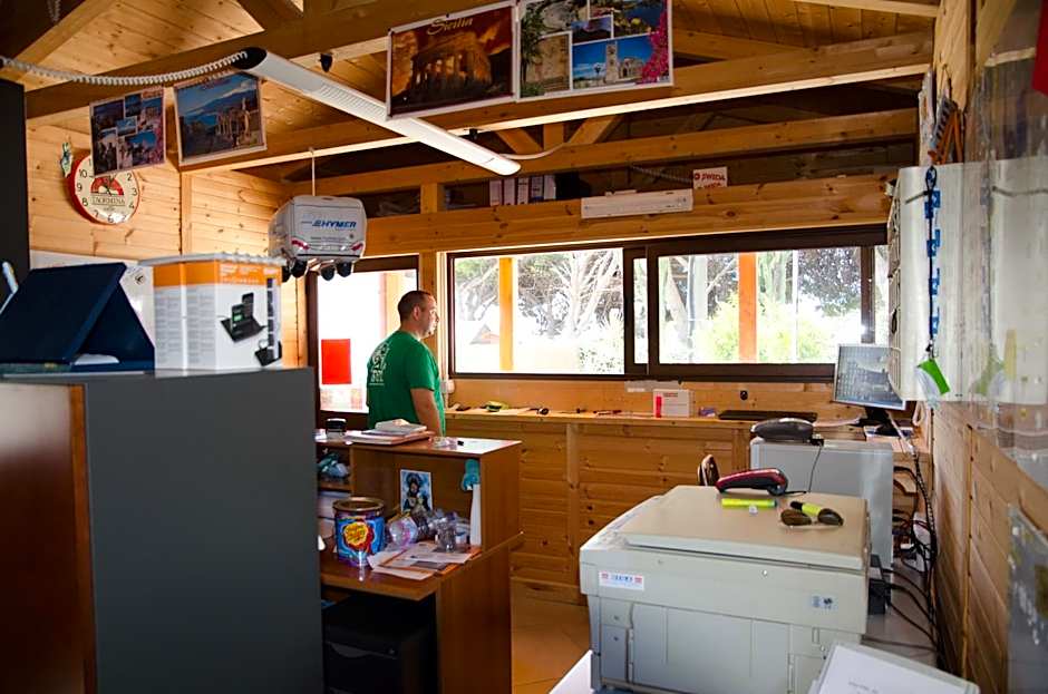 Kamemi Village & Camping