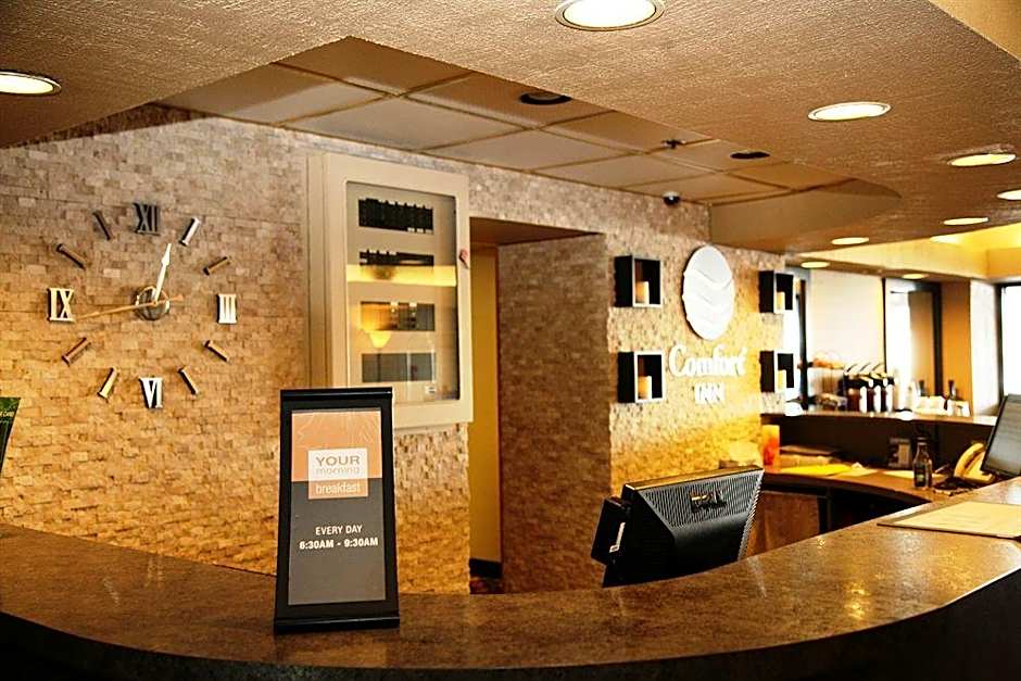 Comfort Inn West Rochester