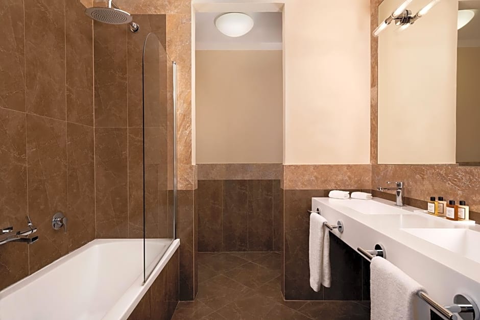 Sina Villa Medici, Autograph Collection by Marriott