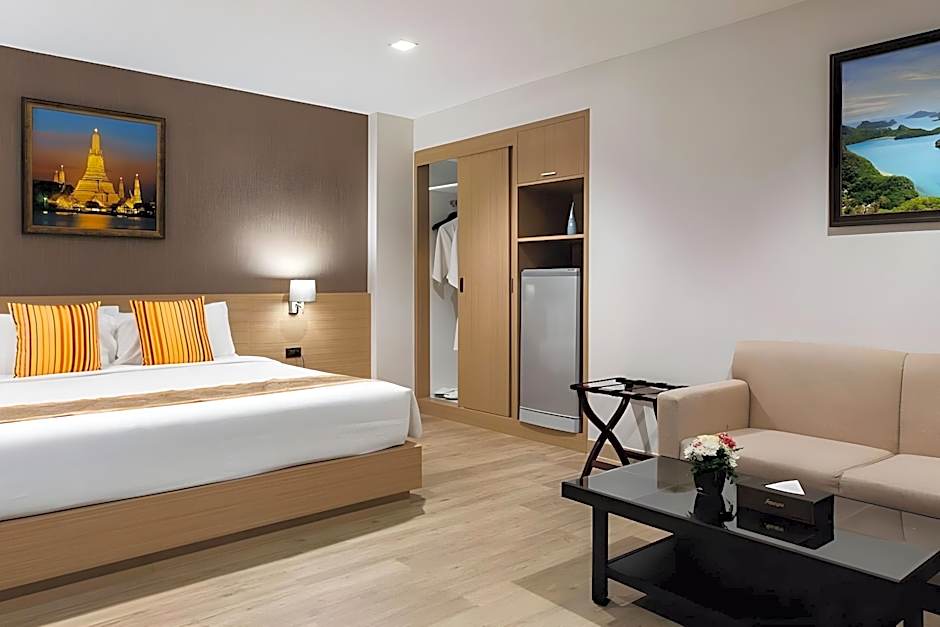 Adelphi Pattaya Hotel