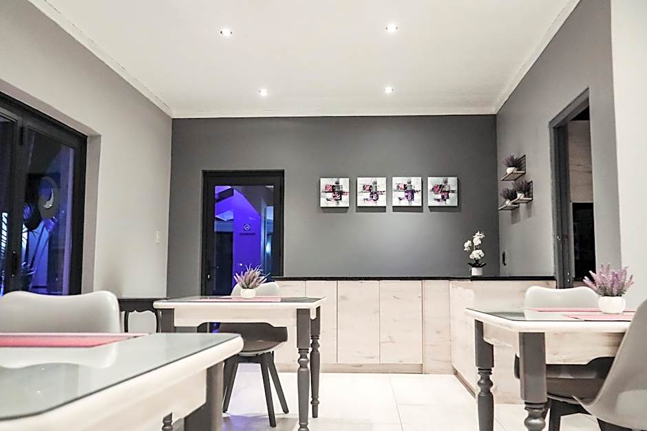 Cascades Guest Lodge