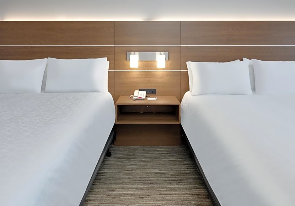 Holiday Inn Express & Suites San Antonio NW Near Seaworld by IHG