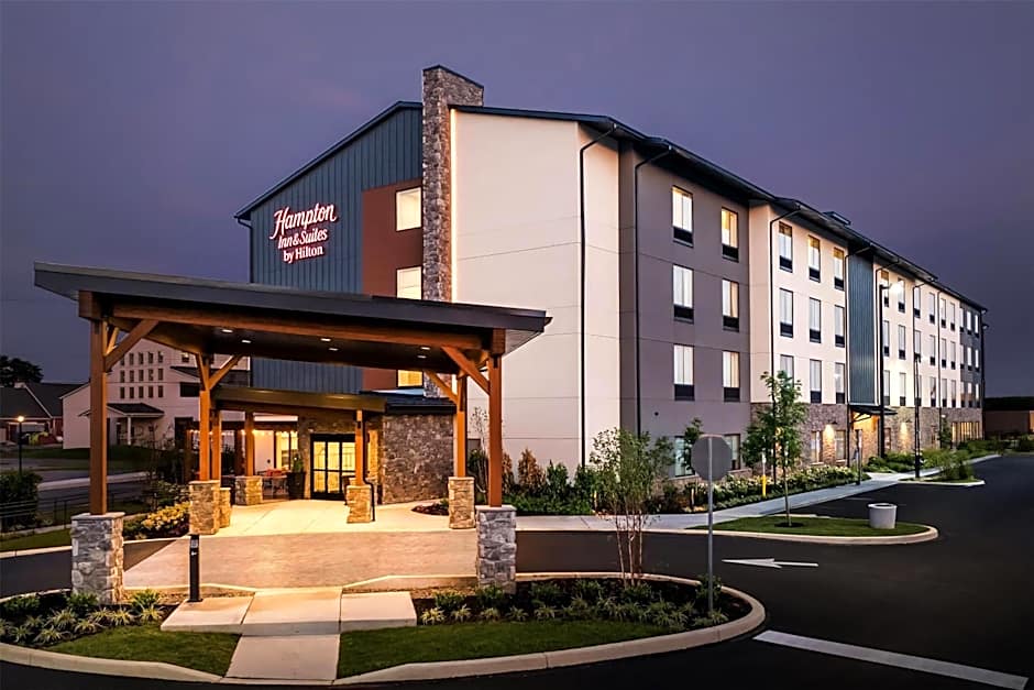 Foto 1 di 50 di Hampton Inn & Suites Intercourse