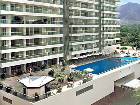 Mercure Santa Marta Emile