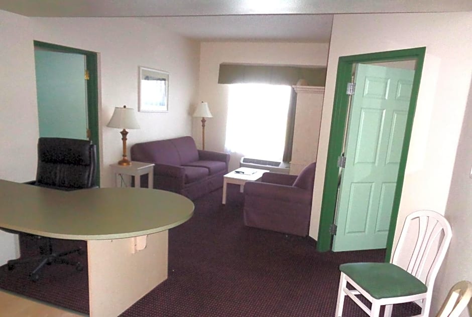 Allure Suites of Fort Myers