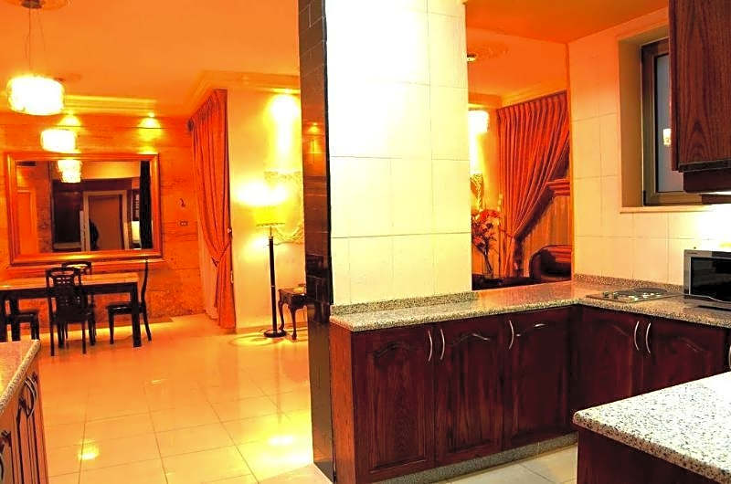 Jad Hotel Suites