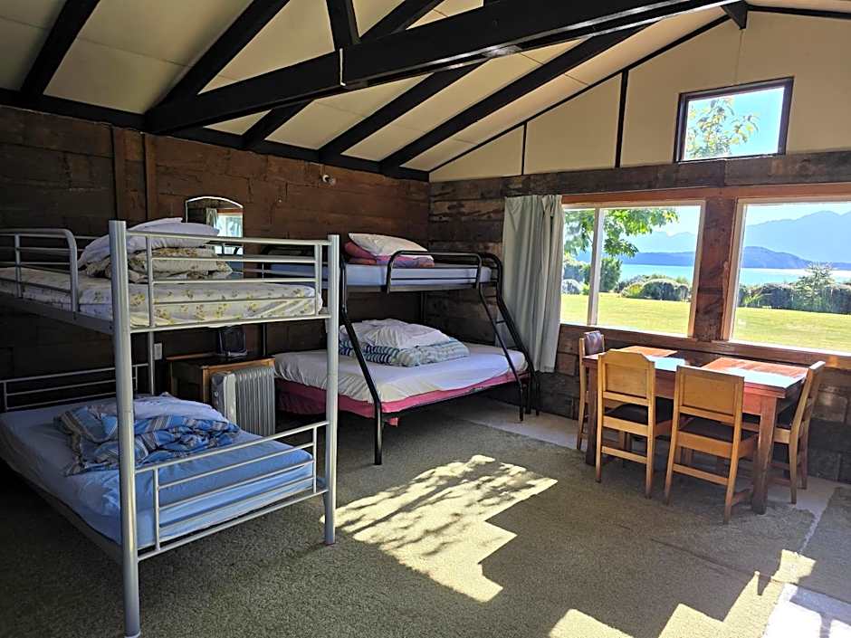 Manapouri Holiday Park