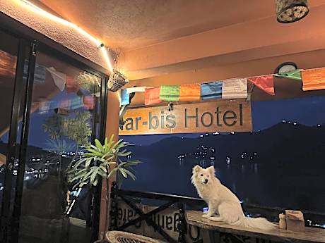 Nar-Bis Hotel
