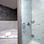 DoubleTree by Hilton Hotel Utica