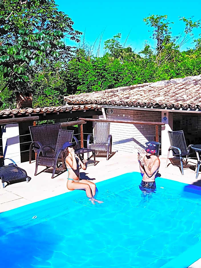 Novos Baianos Hostel e Pousada