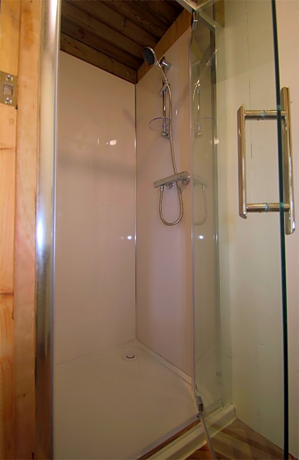 Dartmoor Reach Alpaca Farm