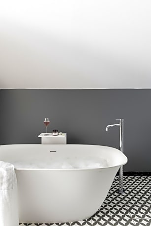 Junior Penthouse (2 Twin Beds)