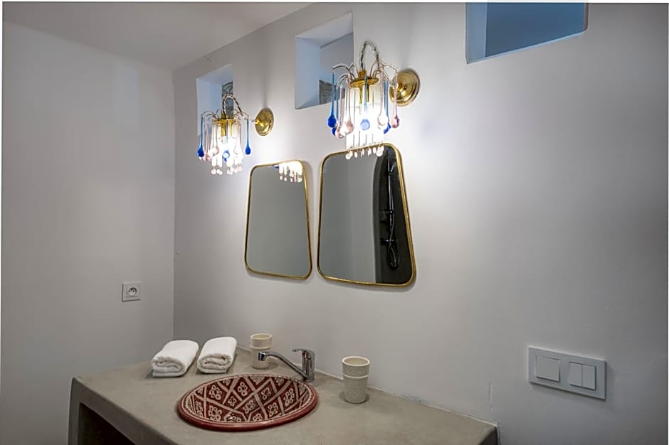 Riad la Parenthèse by Sashema