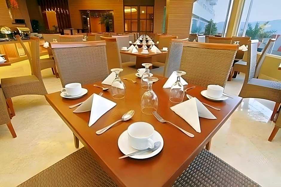 Grand Rocky Hotel Bukittinggi