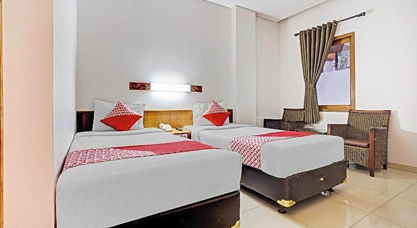 Super OYO Flagship 90501 Hotel Montameri