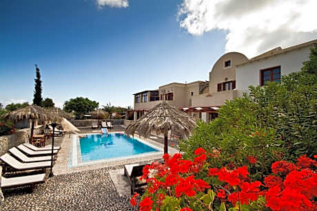 One-Bedroom Apartment with Free Car Rental 2 Adults