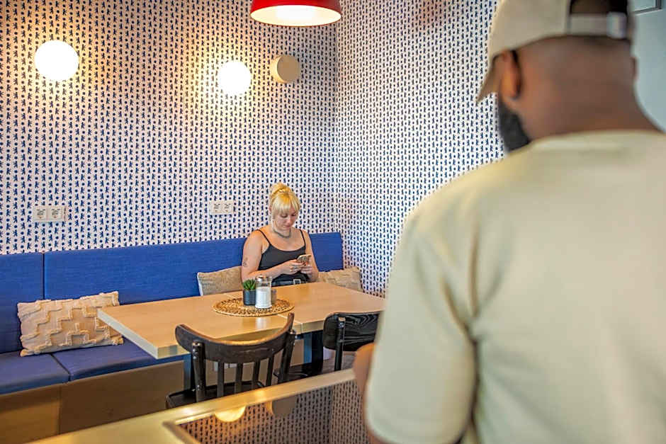 MEININGER Hotel Berlin Airport