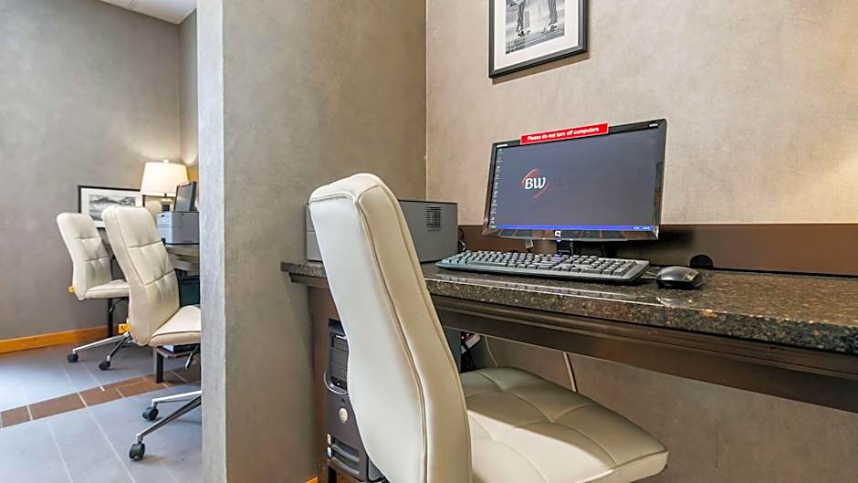 Best Western Plus Silverdale Beach Hotel