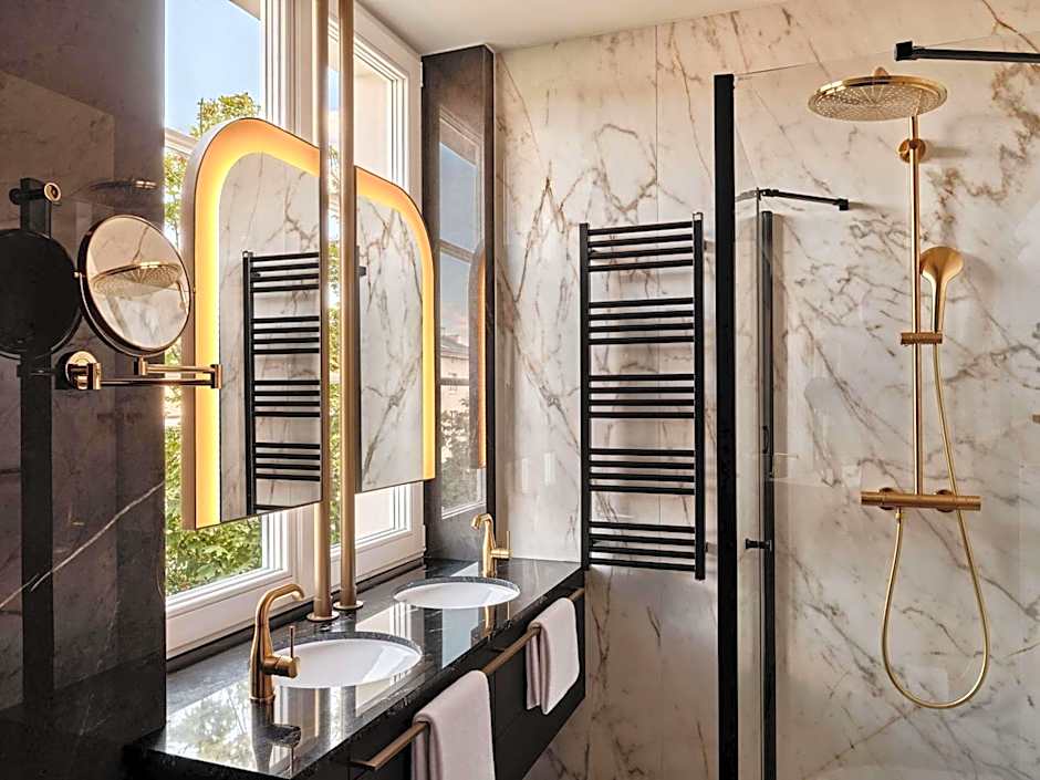 Crown Krakow - Handwritten Collection