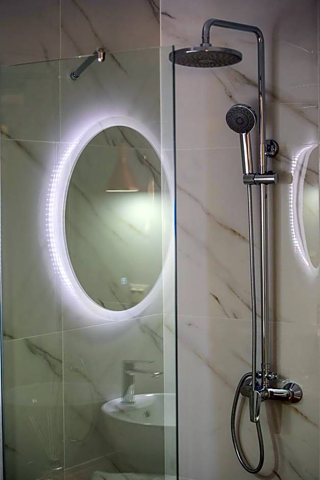 VagAthan - Lux Holidays