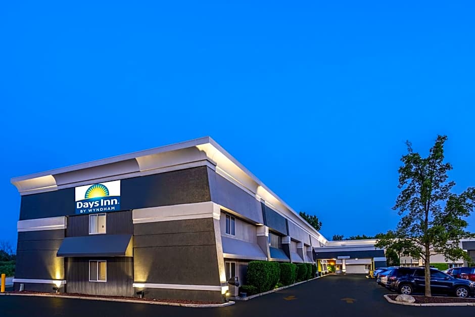 Days Inn by Wyndham Pleasant Prairie Kenosha