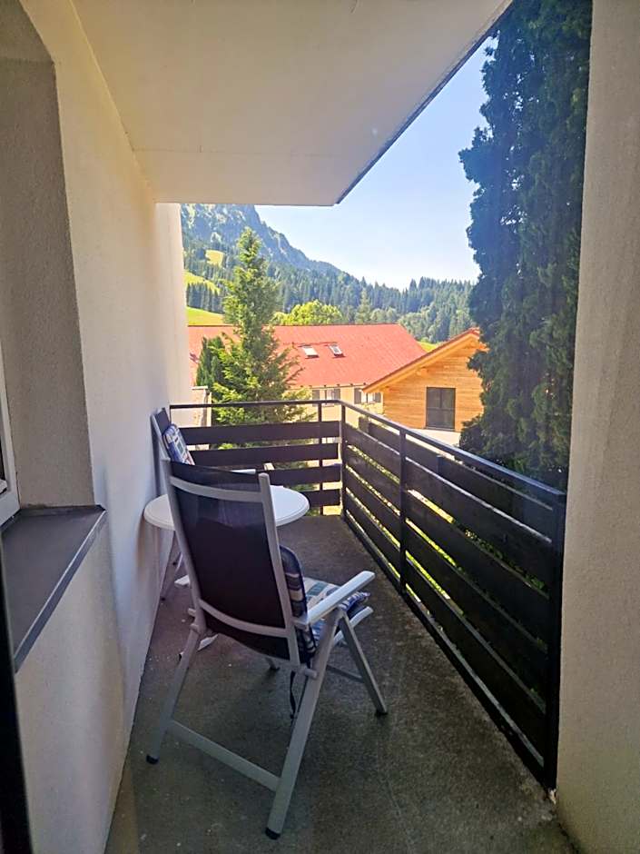 HOTEL WALDHORN