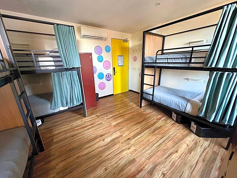 Flinders Backpackers