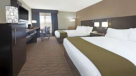 Standard Queen Room with Two Queen Beds