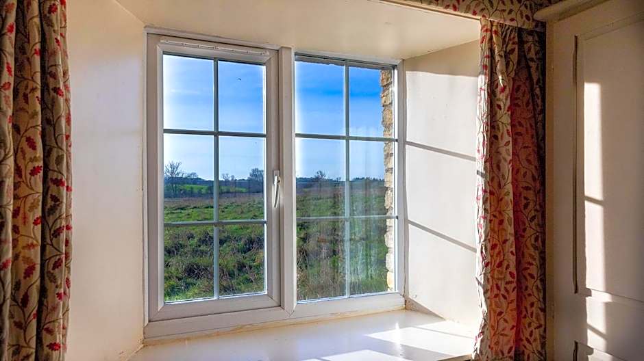 The Sibson Inn Hotel