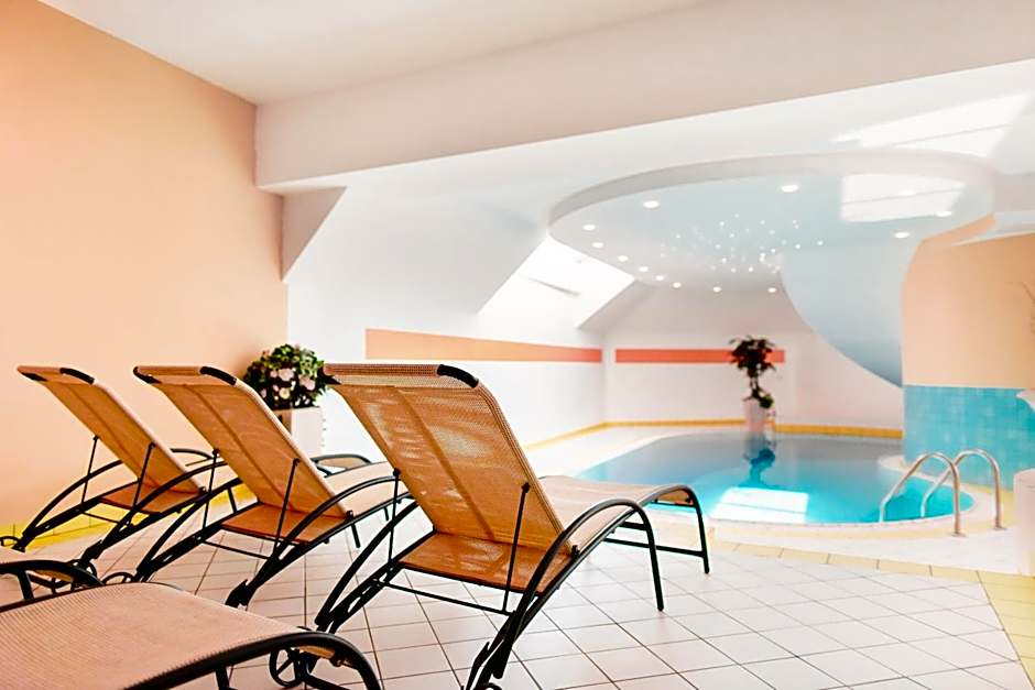 Oliven- & Genusshotel Hirzer