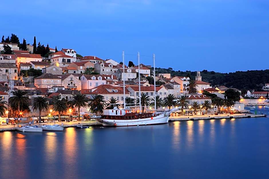 Riva Marina Hvar Hotel