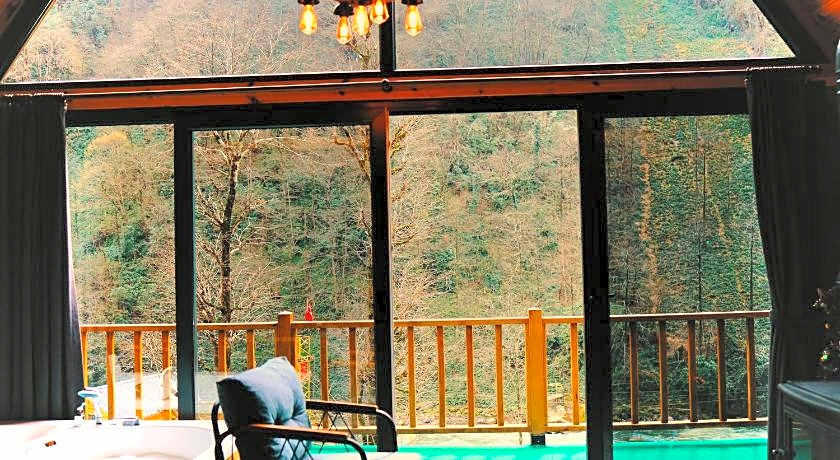 Golden Rose Bungalov