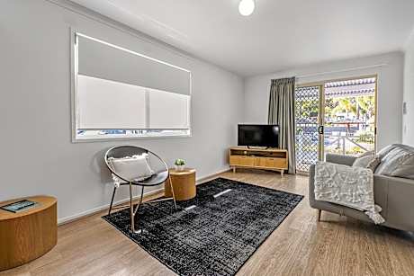 Poolside Villa (2BR)