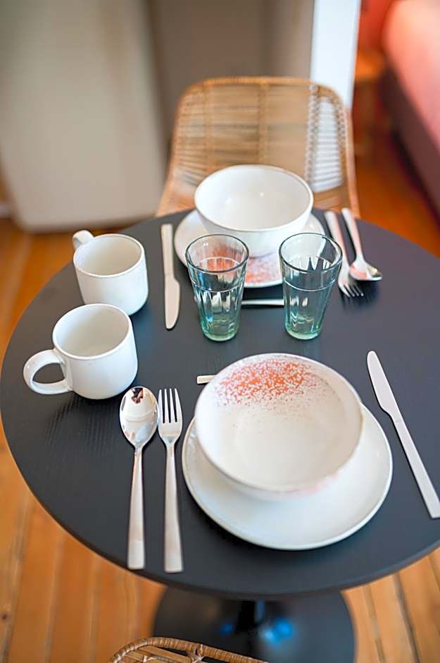 Villa Robs - Appartements tout confort, TV connectée, Haut débit, Localisation idéale - Courts séjours & Affaires