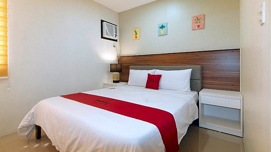 RedDoorz @ Leoncia Apartelle Mandaue City