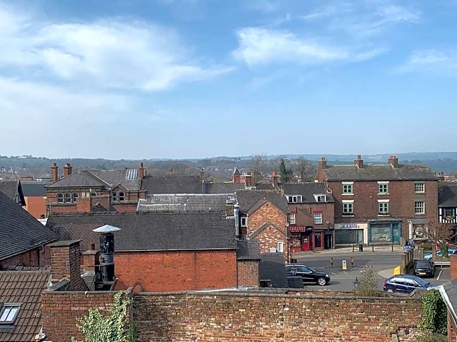 Market Place Serviced Apartments, Leek