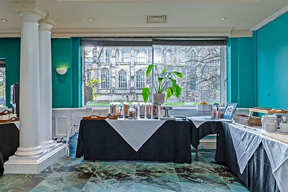 Winchester Wessex Hotel by Sunday