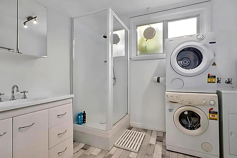 Courtyard Serenity at Grappa Court North Hobart