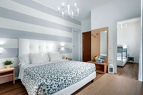 Family Room with Sea View