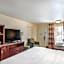 Clarion Inn & Suites Central Clearwater Beach