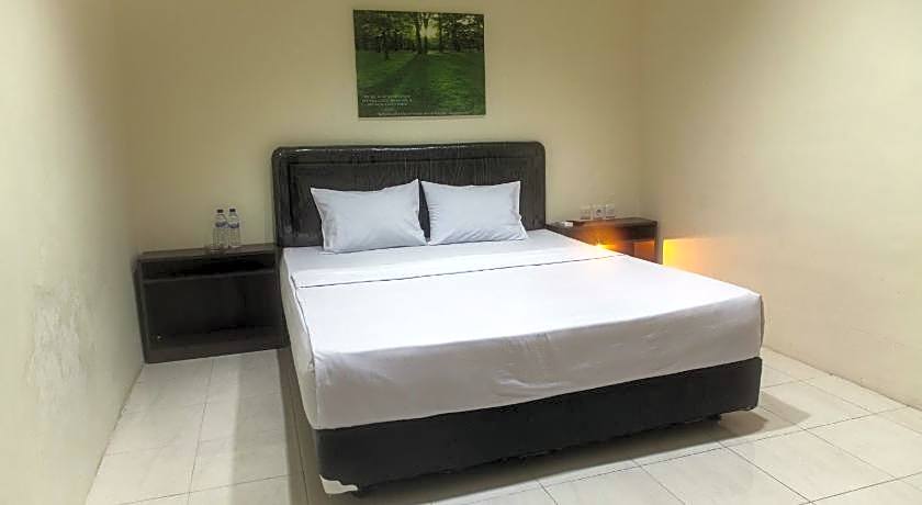 Mahkota Hotel Genteng