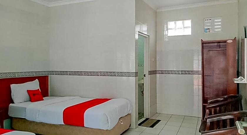 RedDoorz Syariah @ Hotel Sidomulyo Pacitan