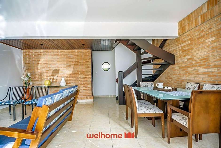 Casa em condomínio a 500m da praia em Bertioga