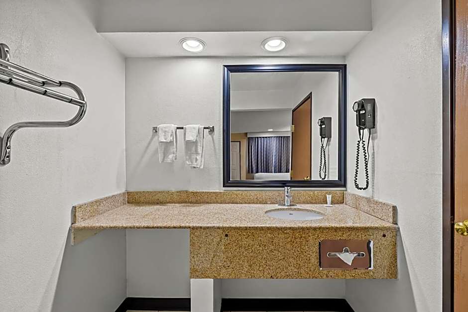 Days Inn by Wyndham Tucson Airport