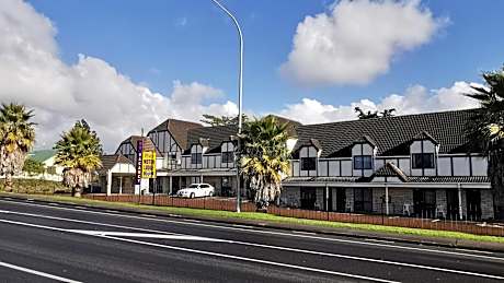 Drury Motor Lodge