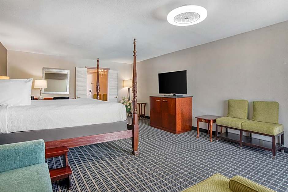 SureStay Plus Hotel by Best Western Greenwood