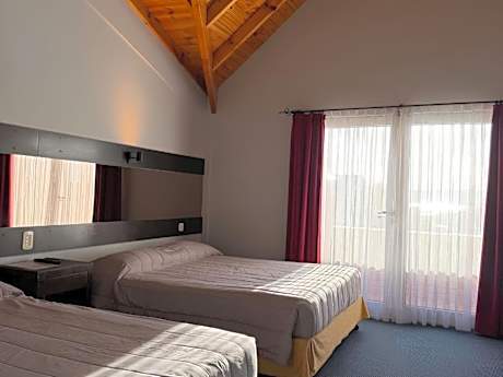 Basic Triple Room